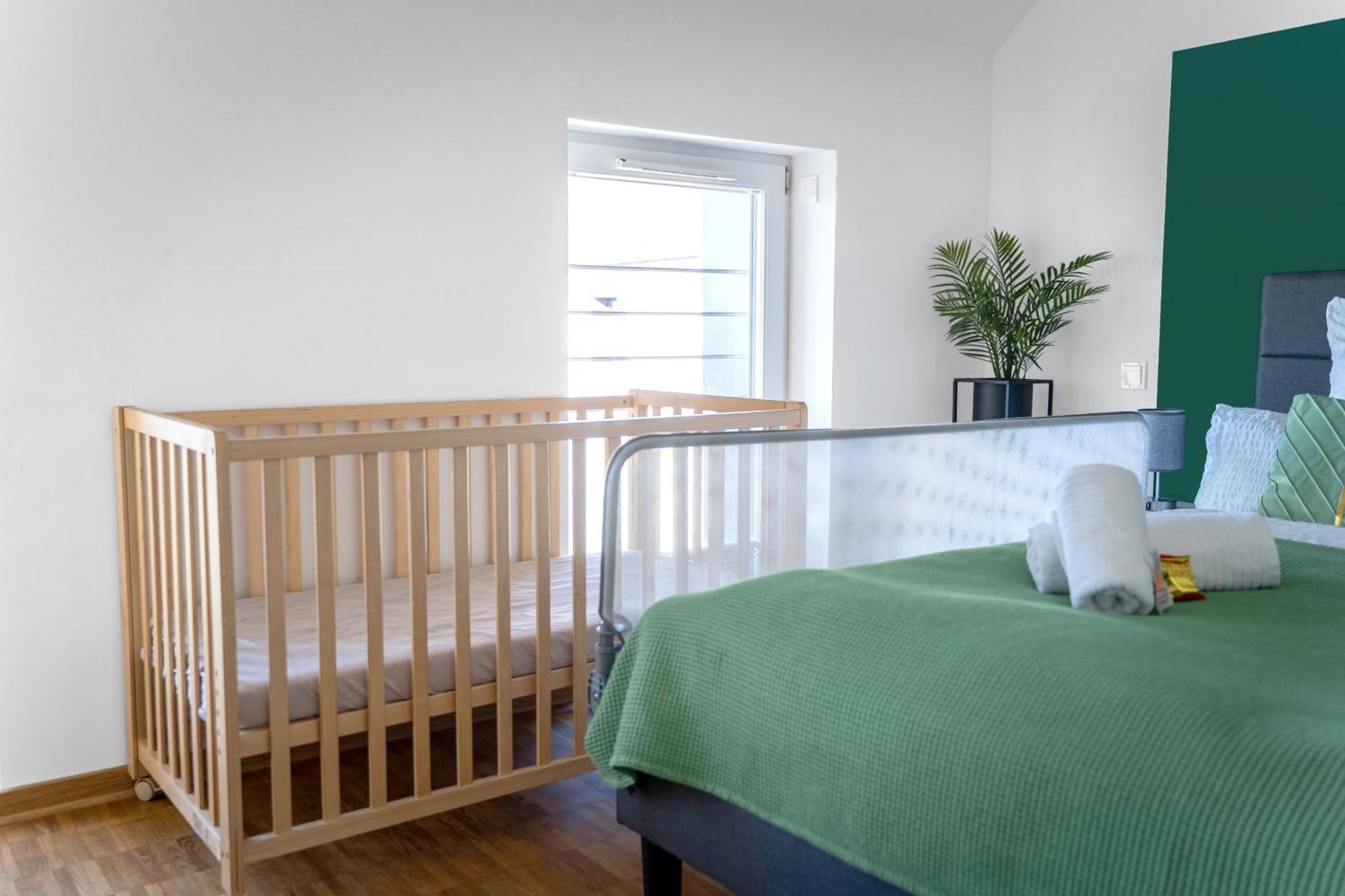 Apartamento Dnd Design Loft I 170Qm I Parken I Balkon I Workstation I Netflix I Kaffee I Waschmaschine I Trockner I Xbox I Ausblick Wurzburgo Exterior foto