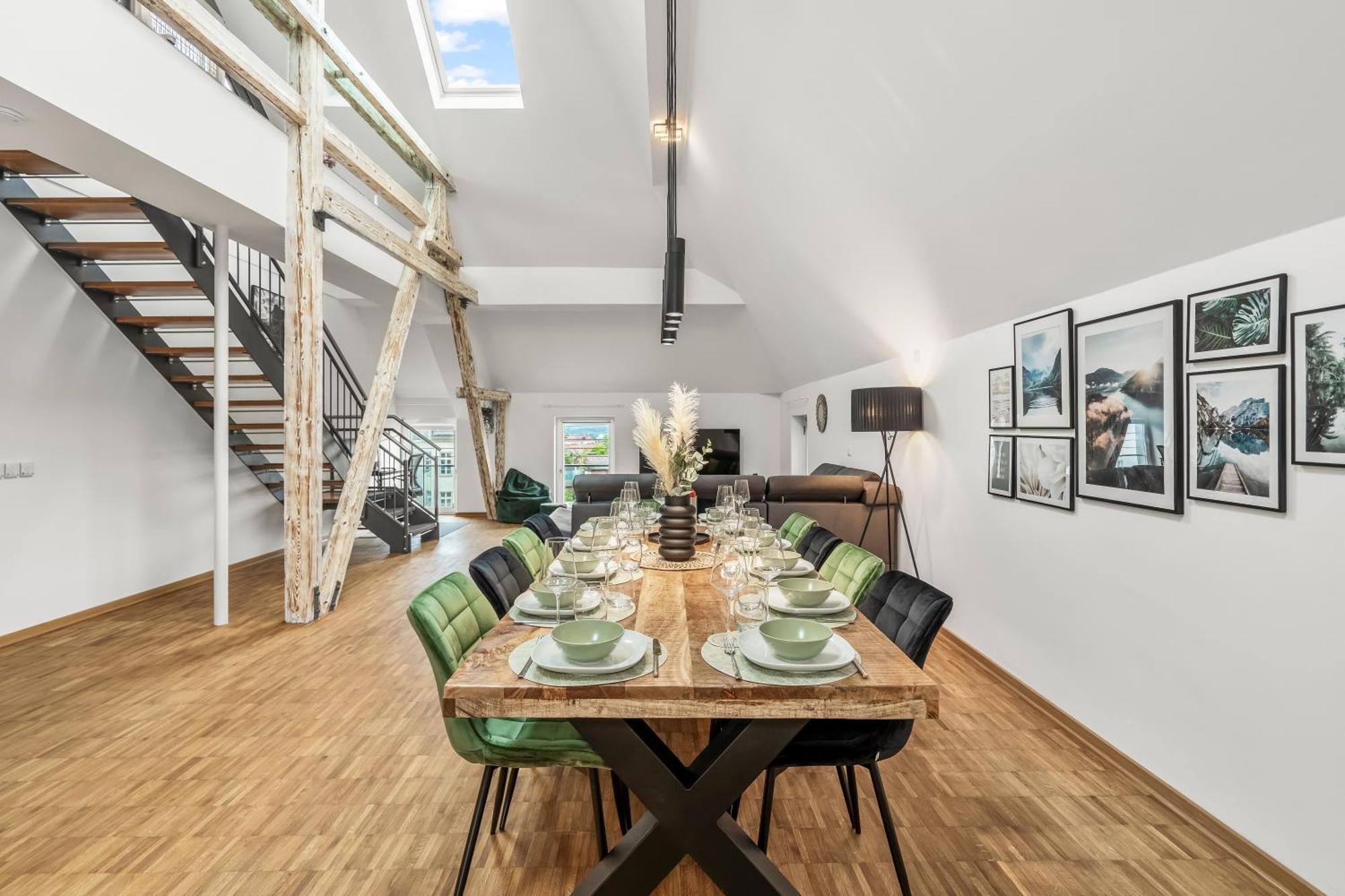 Apartamento Dnd Design Loft I 170Qm I Parken I Balkon I Workstation I Netflix I Kaffee I Waschmaschine I Trockner I Xbox I Ausblick Wurzburgo Exterior foto