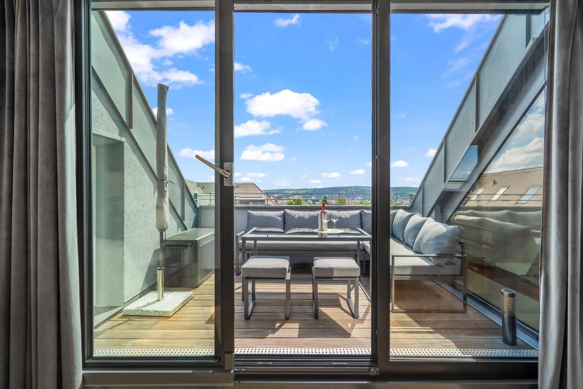 Apartamento Dnd Design Loft I 170Qm I Parken I Balkon I Workstation I Netflix I Kaffee I Waschmaschine I Trockner I Xbox I Ausblick Wurzburgo Exterior foto