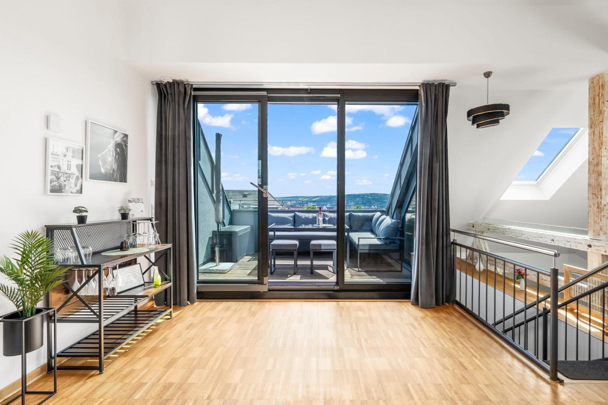 Apartamento Dnd Design Loft I 170Qm I Parken I Balkon I Workstation I Netflix I Kaffee I Waschmaschine I Trockner I Xbox I Ausblick Wurzburgo Exterior foto